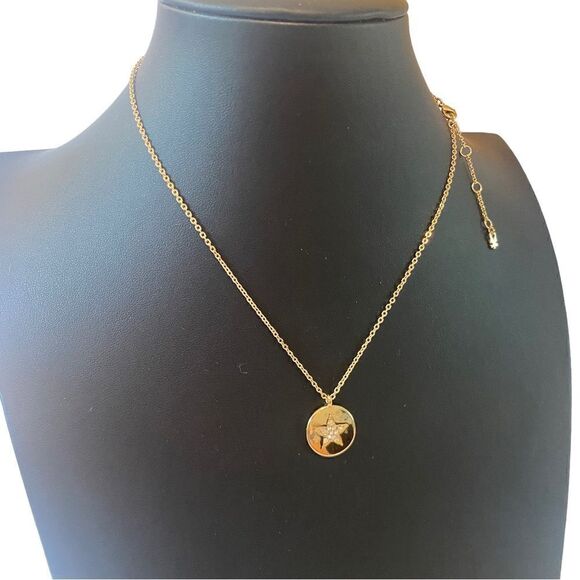 Lucky Brand Gold Toned Star Pendant Necklace. - Picture 2 of 6